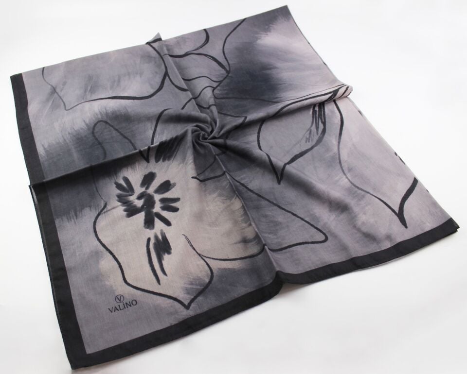 120x120 Sulu Boya Desenli Pamuklu Eşarp - Siyah Kum