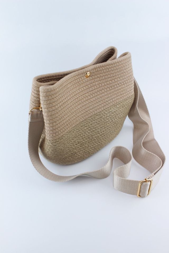 Çıtçıt Kapamalı Vizon Hasır Kadın Omuz Çantası 26x21x11 Cm (Bej Kolon Askılı)