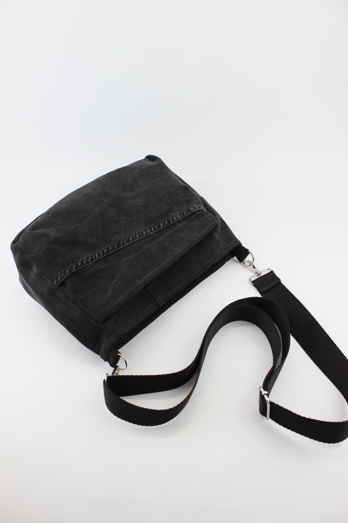 Düz Renk Kot Kumaş Fermuar Kapamalı Gri Kadın Orta Boy Çapraz Omuz Çantası 28x22x9 Cm