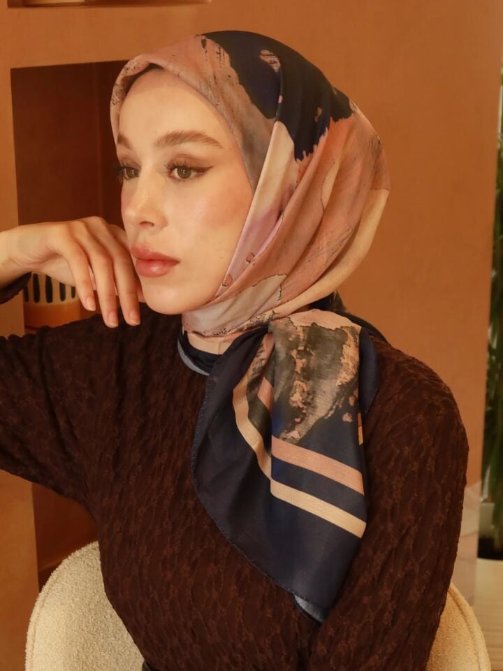 Lymera Desenli Lina Eşarp - Lacivert