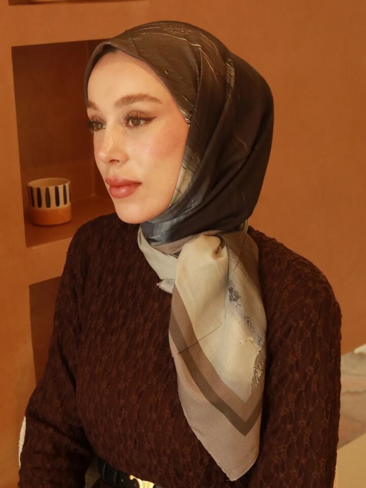 Nerith Desenli Lina Eşarp - Antik Bej
