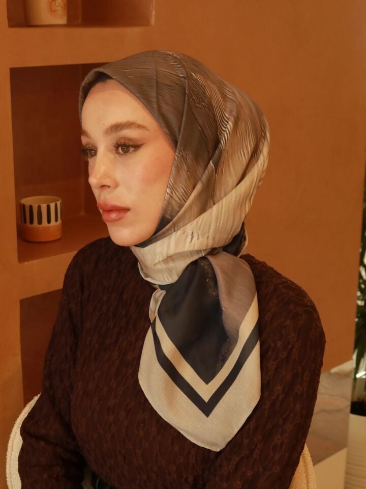 Nerith Desenli Lina Eşarp - Taş
