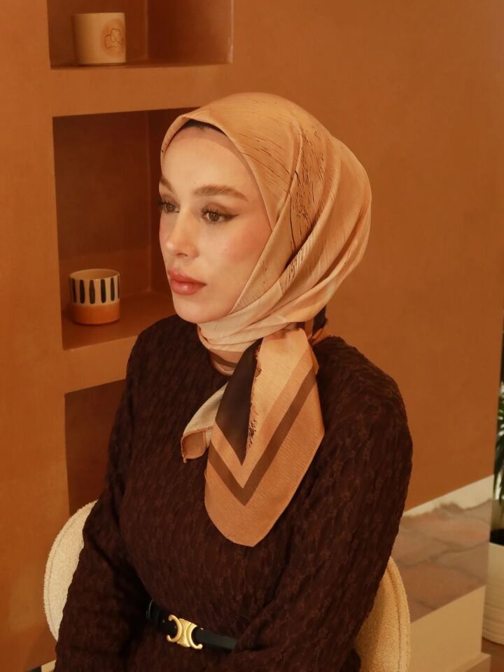 Nerith Desenli Lina Eşarp - Hardal