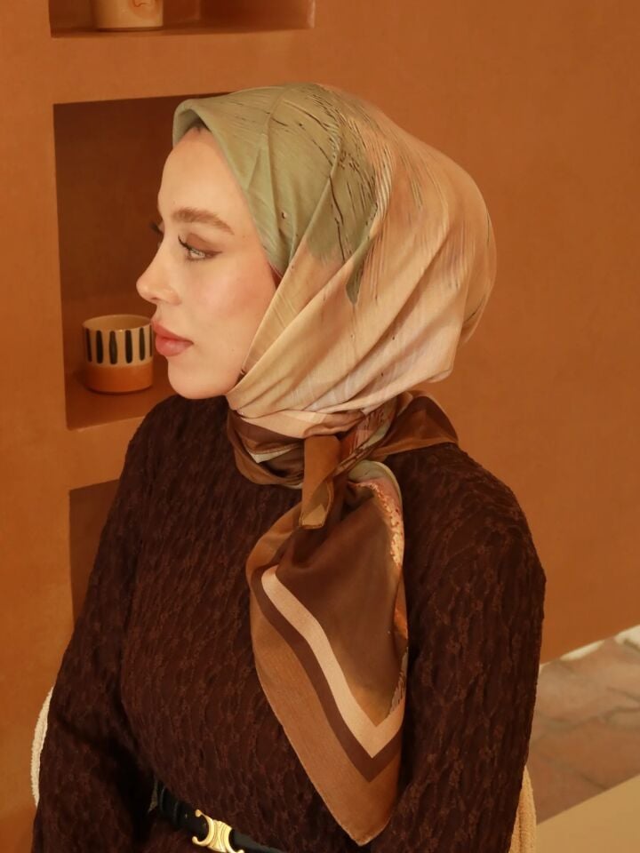 Nerith Desenli Lina Eşarp - Tarçın