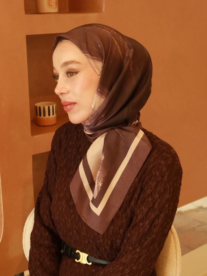 Nerith Desenli Lina Eşarp - Rubin