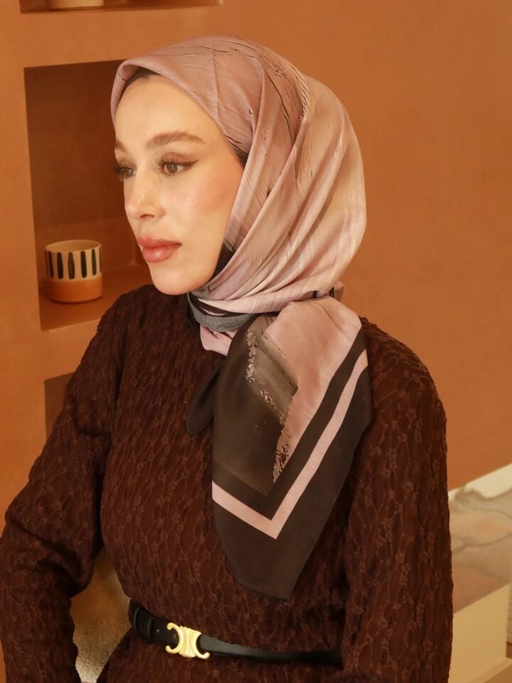 Nerith Desenli Lina Eşarp - Siyah