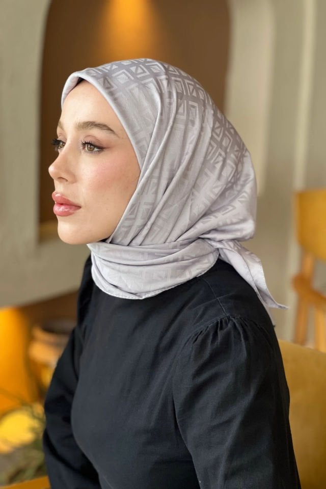 Etnik Desenli İpeksi Jakar Eşarp - Gümüş