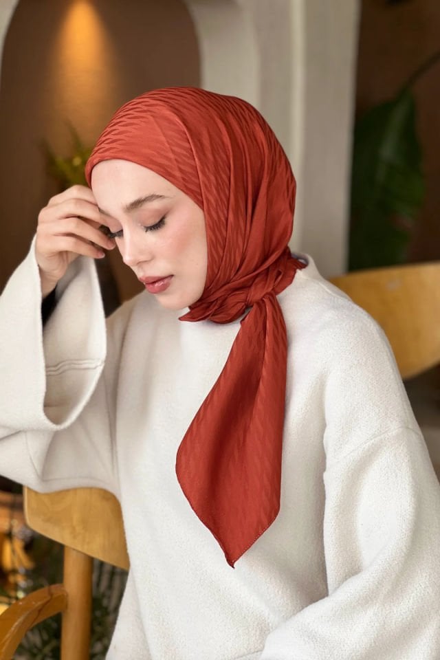 Damla Desenli İpeksi Jakar Eşarp - Kiremit