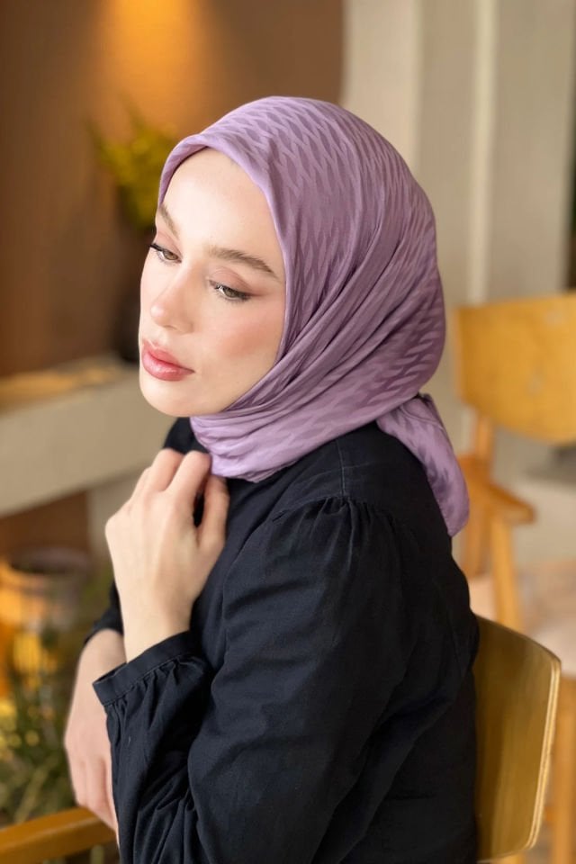 Damla Desenli İpeksi Jakar Eşarp - Eflatun