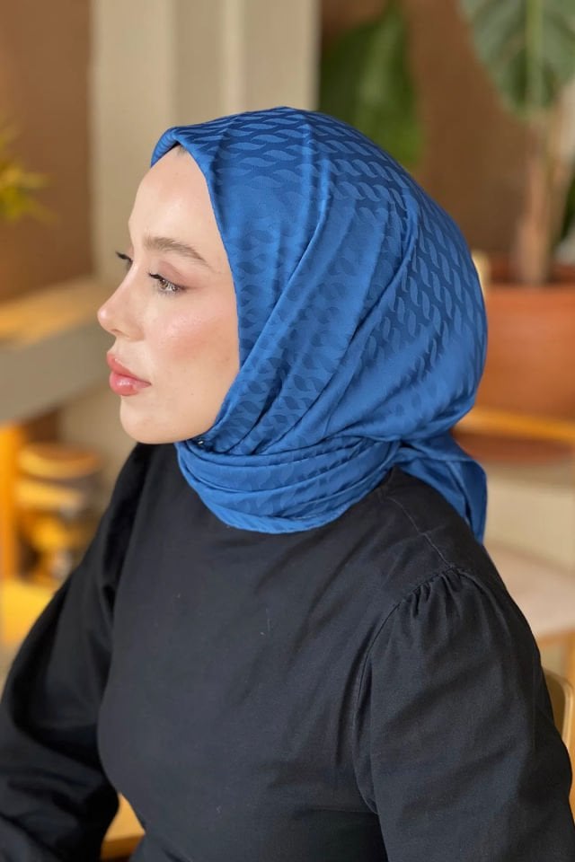 Damla Desenli İpeksi Jakar Eşarp - İndigo