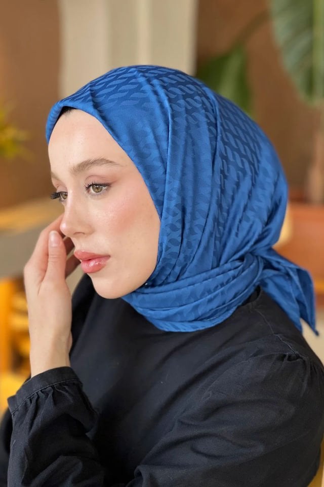 Damla Desenli İpeksi Jakar Eşarp - İndigo