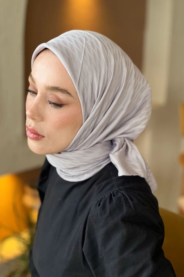 Damla Desenli İpeksi Jakar Eşarp - Gümüş