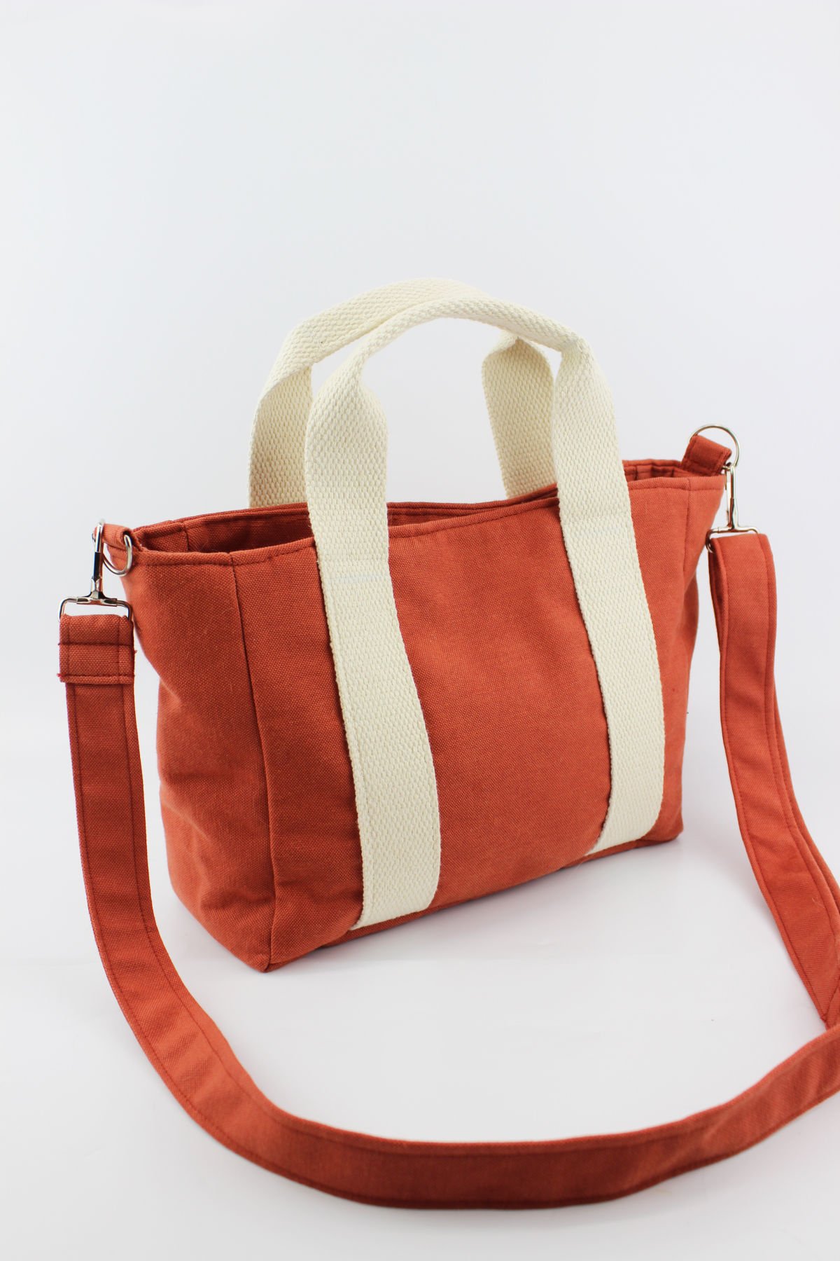 Düz Renk Keten Kumaş Çıtçıt Kapamalı Kiremit Kadın Küçük Boy Çapraz Omuz Çantası 25x20x9 Cm