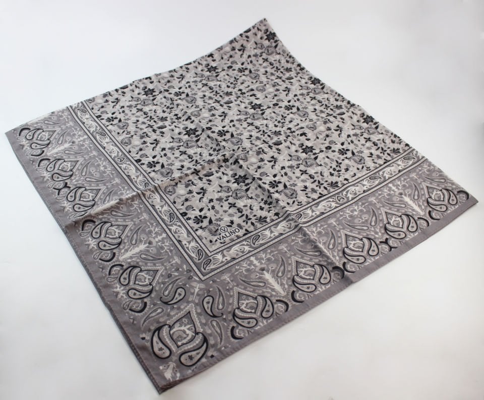 120x120 Etnik Desenli Pamuklu Çiçek Eşarp - Duman