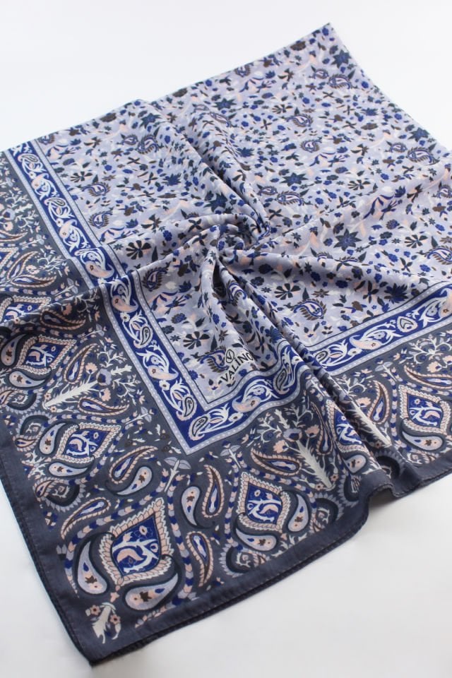 120x120 Etnik Desenli Pamuklu Çiçek Eşarp - Gri