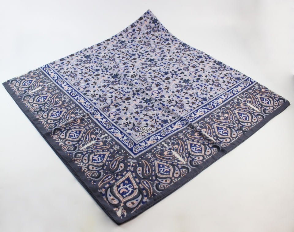 120x120 Etnik Desenli Pamuklu Çiçek Eşarp - Gri