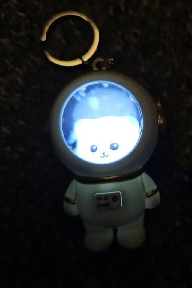 Sevimli Astronot Işıklı Anahtarlık, Çanta Aksesuarı