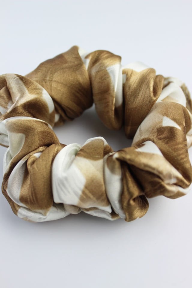 Desenli Saten Kumaş Lastik Toka Simit Toka - Hardal