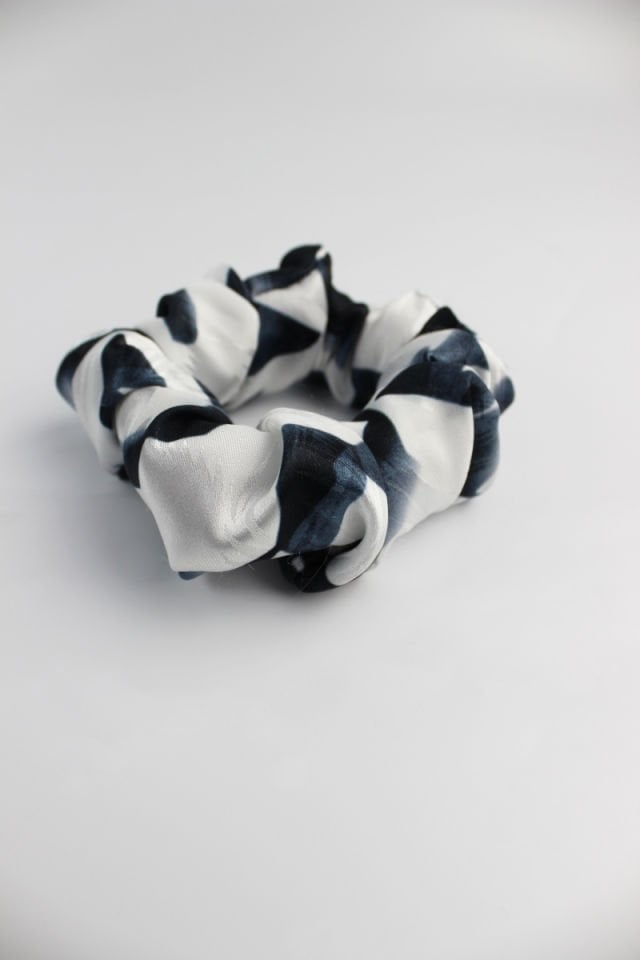 Desenli Saten Kumaş Lastik Toka Simit Toka - Antrasit