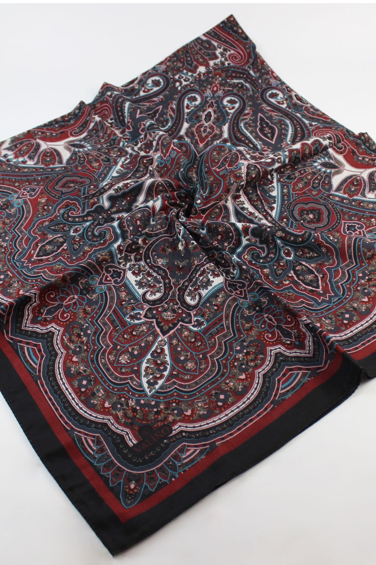 120x120 Etnik Desenli Pamuklu Vintage Eşarp - Siyah Kırmızı