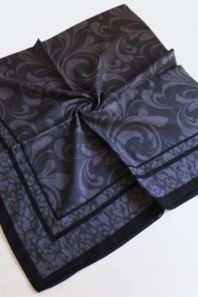 120x120 Lale Desenli Pamuklu Eşarp - Koyu Gri