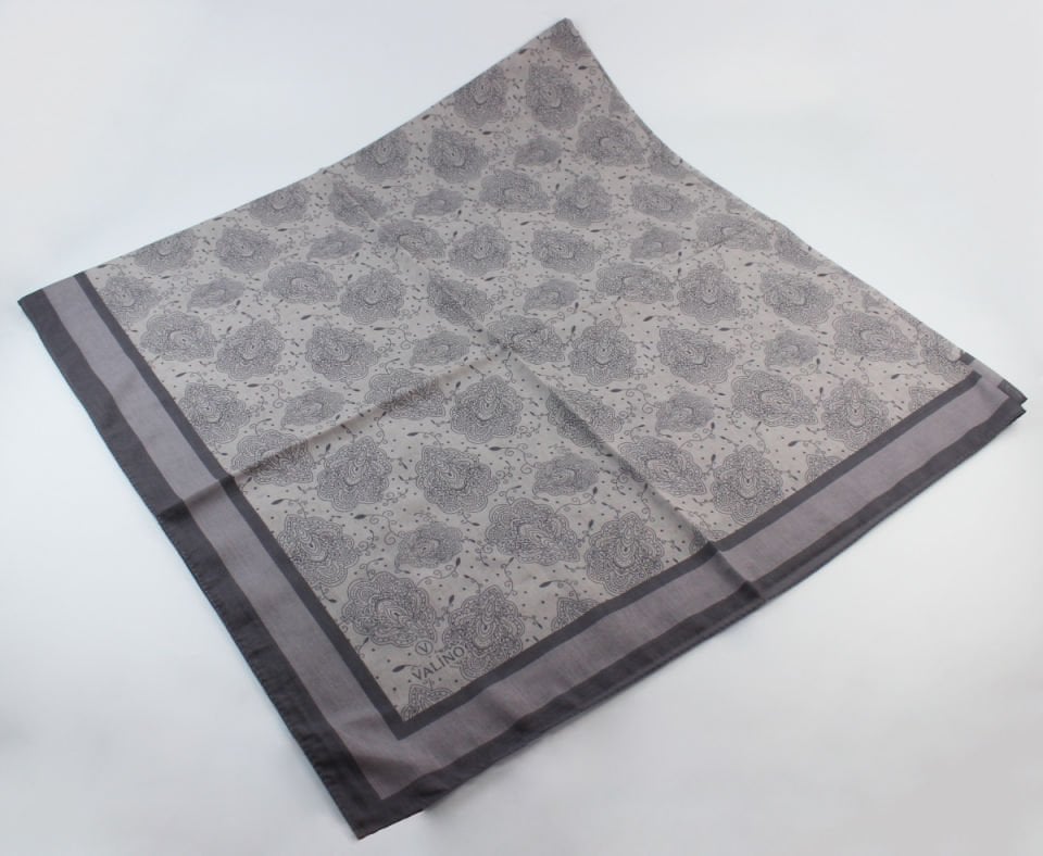 120x120 Yaprak Desenli Pamuklu Eşarp - Duman