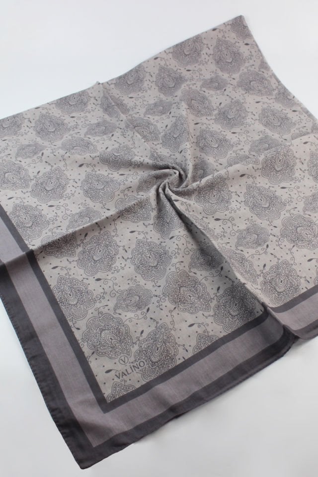 120x120 Yaprak Desenli Pamuklu Eşarp - Duman