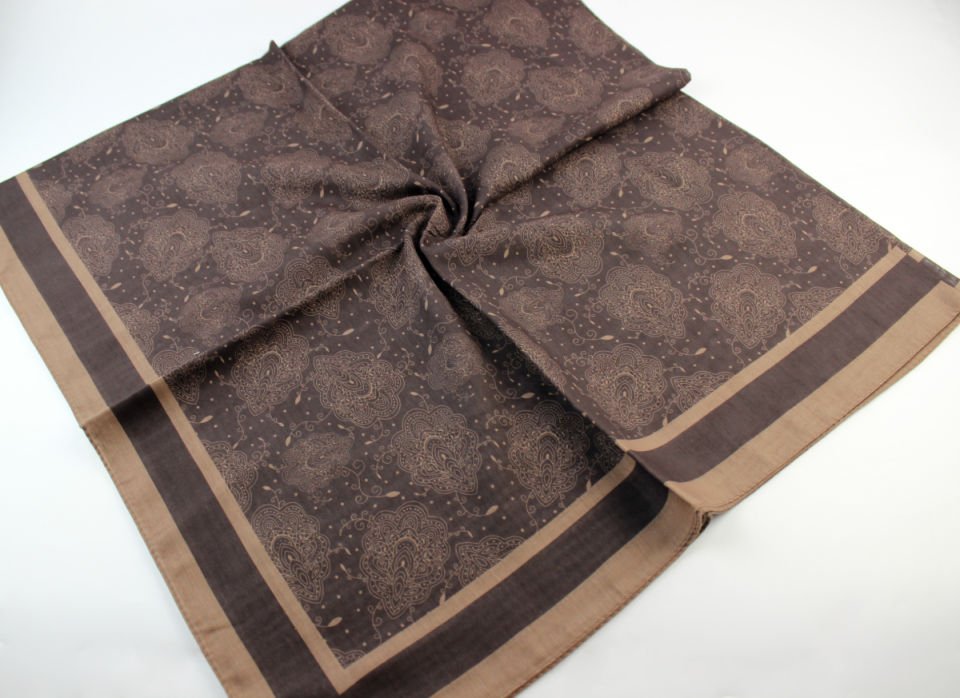 120x120 Yaprak Desenli Pamuklu Eşarp - Çikolata Kahve