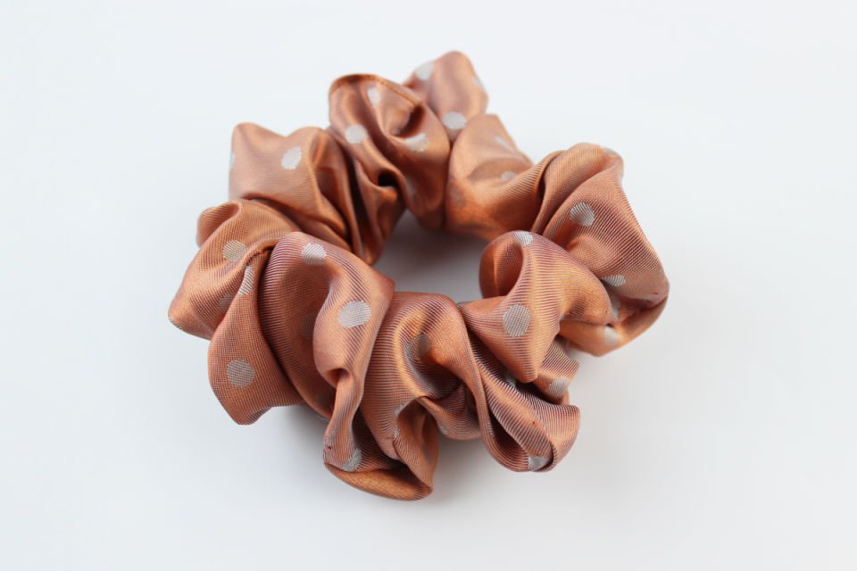 Puantiye Desenli Saten Kumaş Lastik Toka Simit Toka - Somon