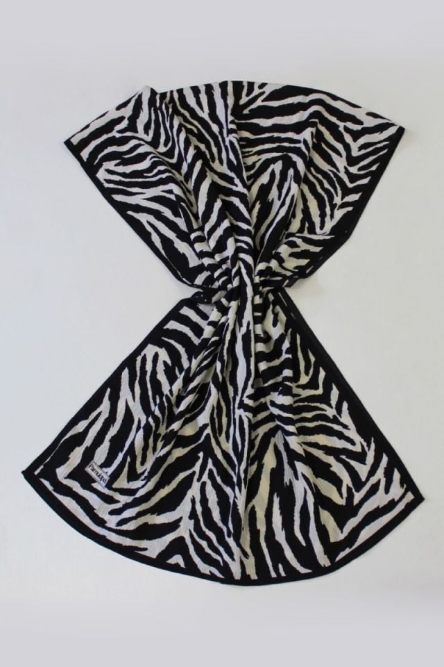 Zebrasa Desenli Mio Caz Şal - Siyah