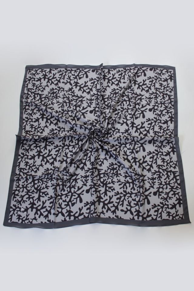 Desenli Moss Krep Eşarp - Gri