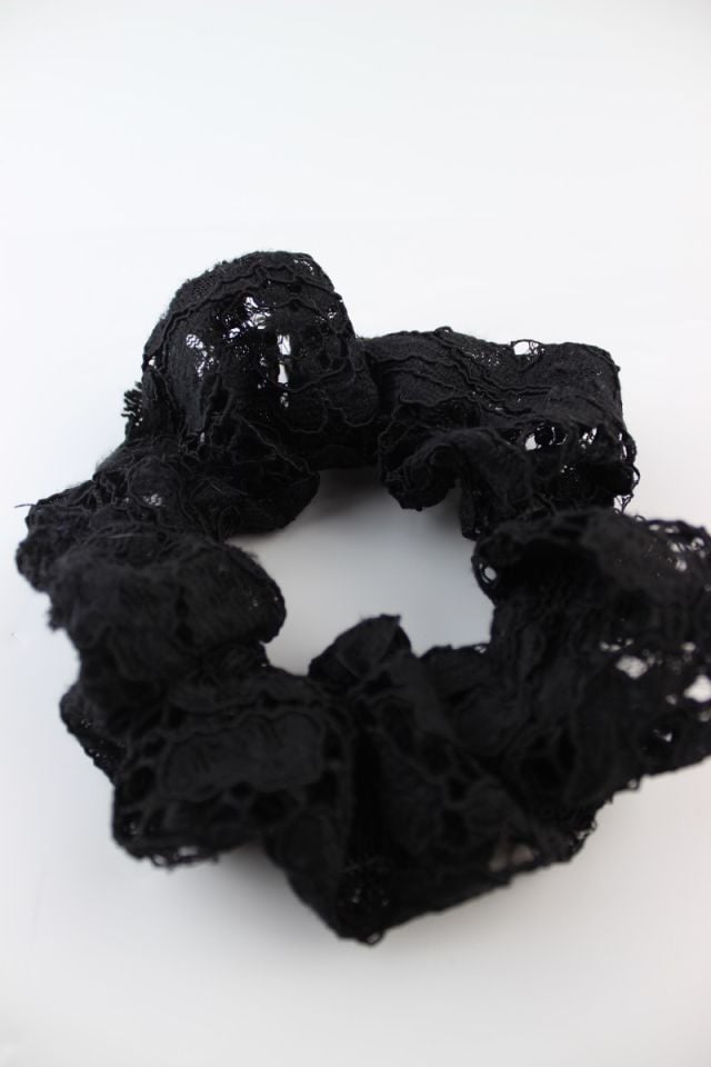 Dantelli Desenli Kumaş Lastik Toka Simit Toka - Siyah