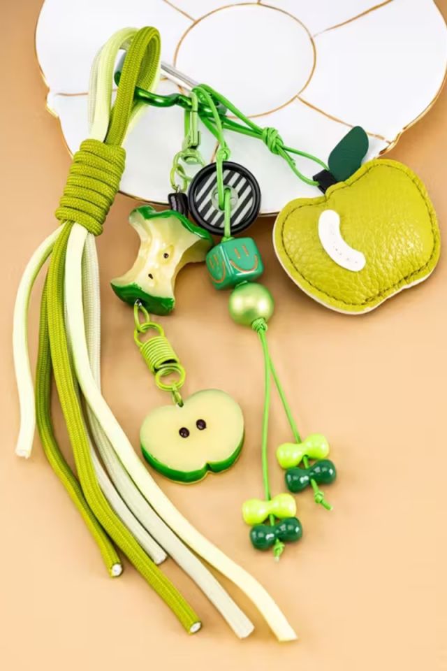 Yeşil Elma Charm Çanta Aksesuarları (Çanta Dahil Değildir)