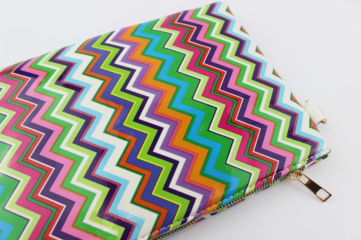Zikzak Desenli Portföy Clutch Çanta Renkli