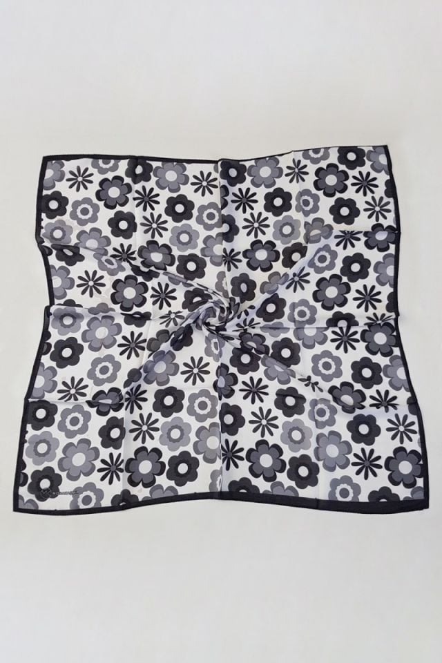 Modakaşmir Papatya Desenli Soft Pamuk Eşarp -Siyah