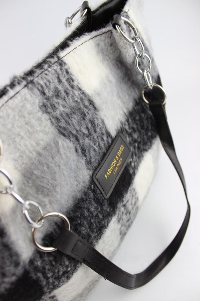 Ekose Desenli Siyah Tüvit Kumaş Fermuar Kapamalı Kadın Orta Boy El ve Kol Çantası 28x25x10 Cm